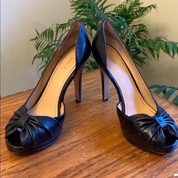 Classic Black Heels - Nine West - Picture 5 of 5